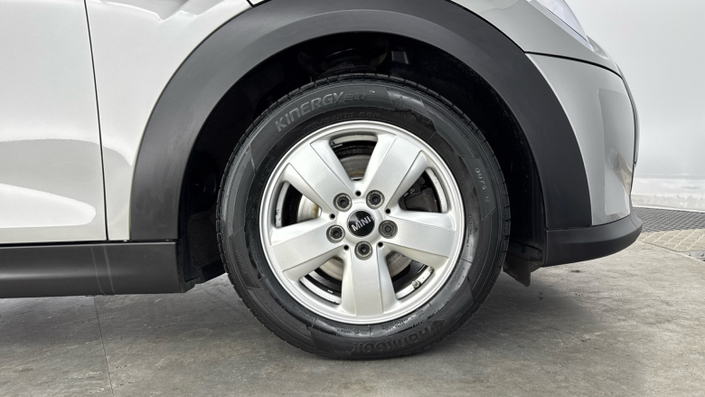 MINI Hatchback 1.5 Cooper Classic Premium 5dr Petrol Hatchback